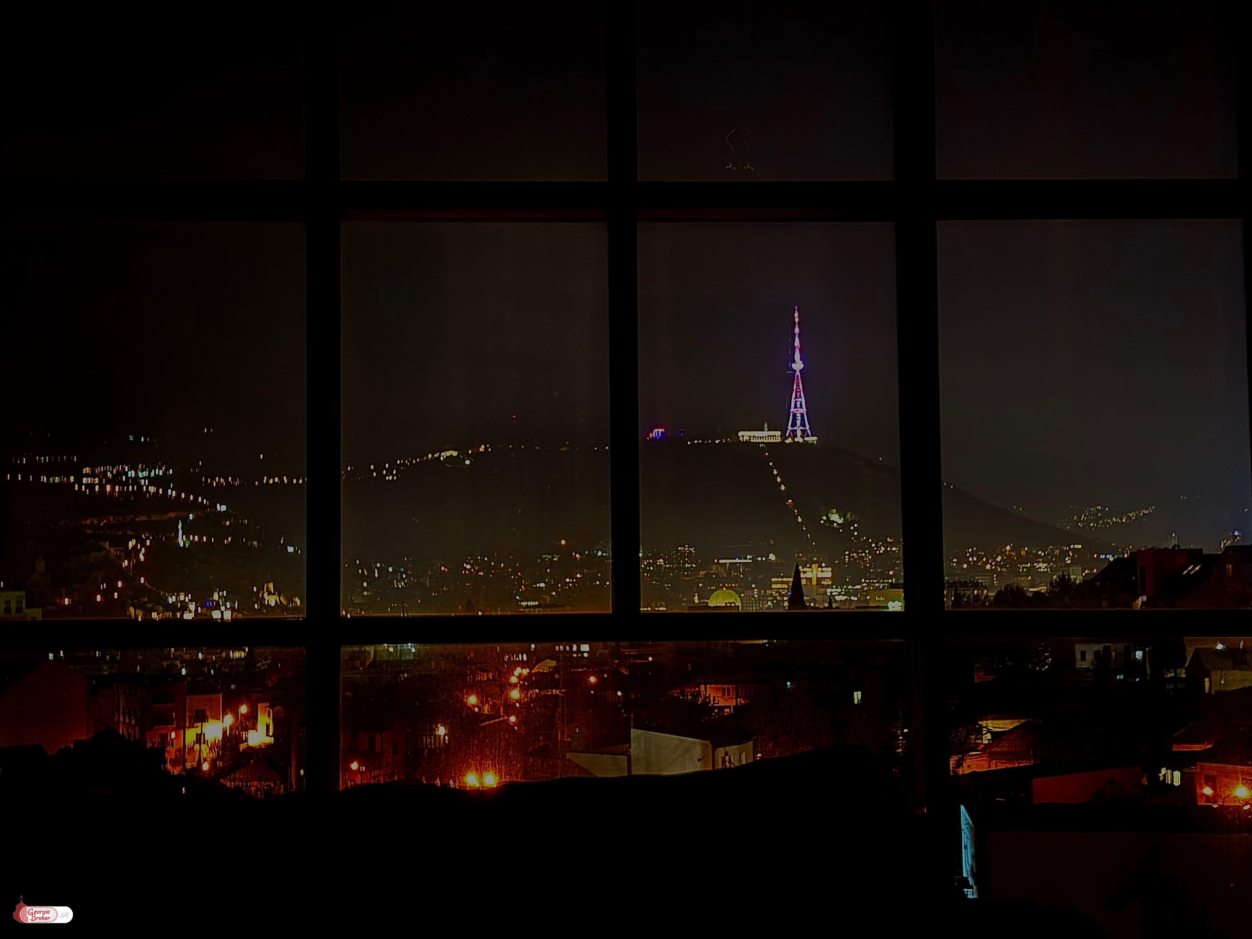 იყიდება ახალი გარემონტებული 3 ოთახიანი ბინა