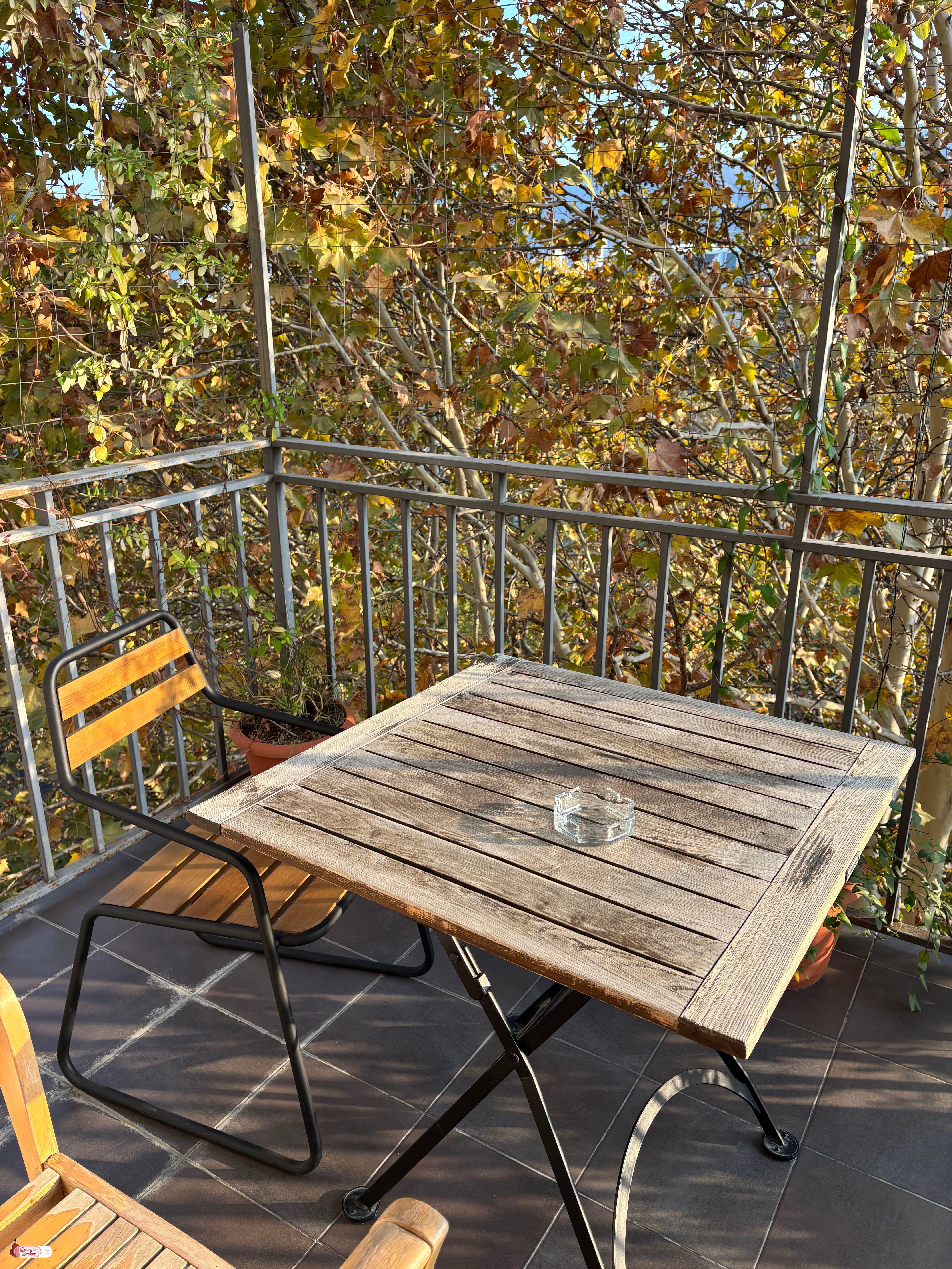 იყიდება ახალი გარემონტებული 3 ოთახიანი ბინა