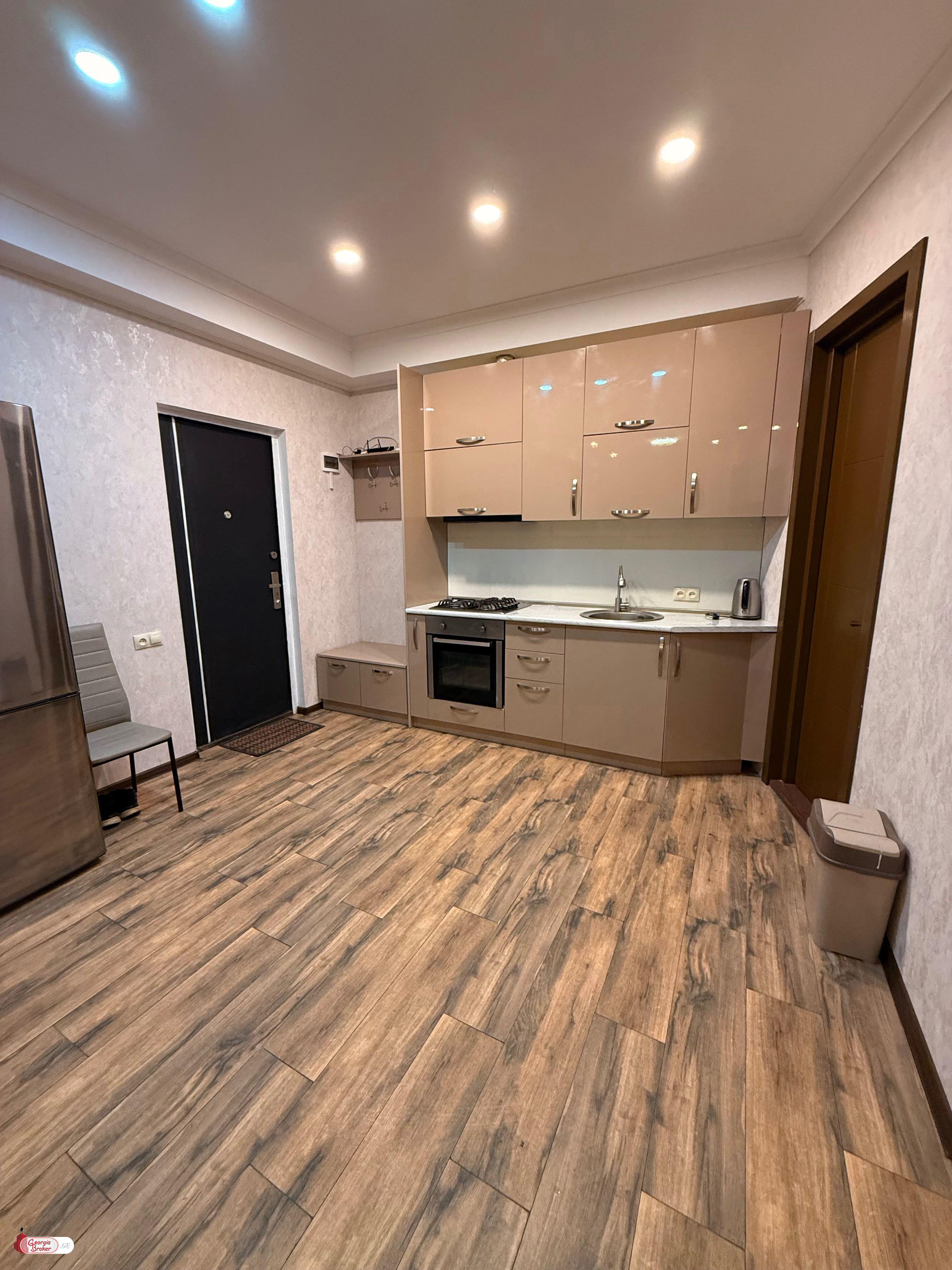 nearly repaired 3-room apartment for sale