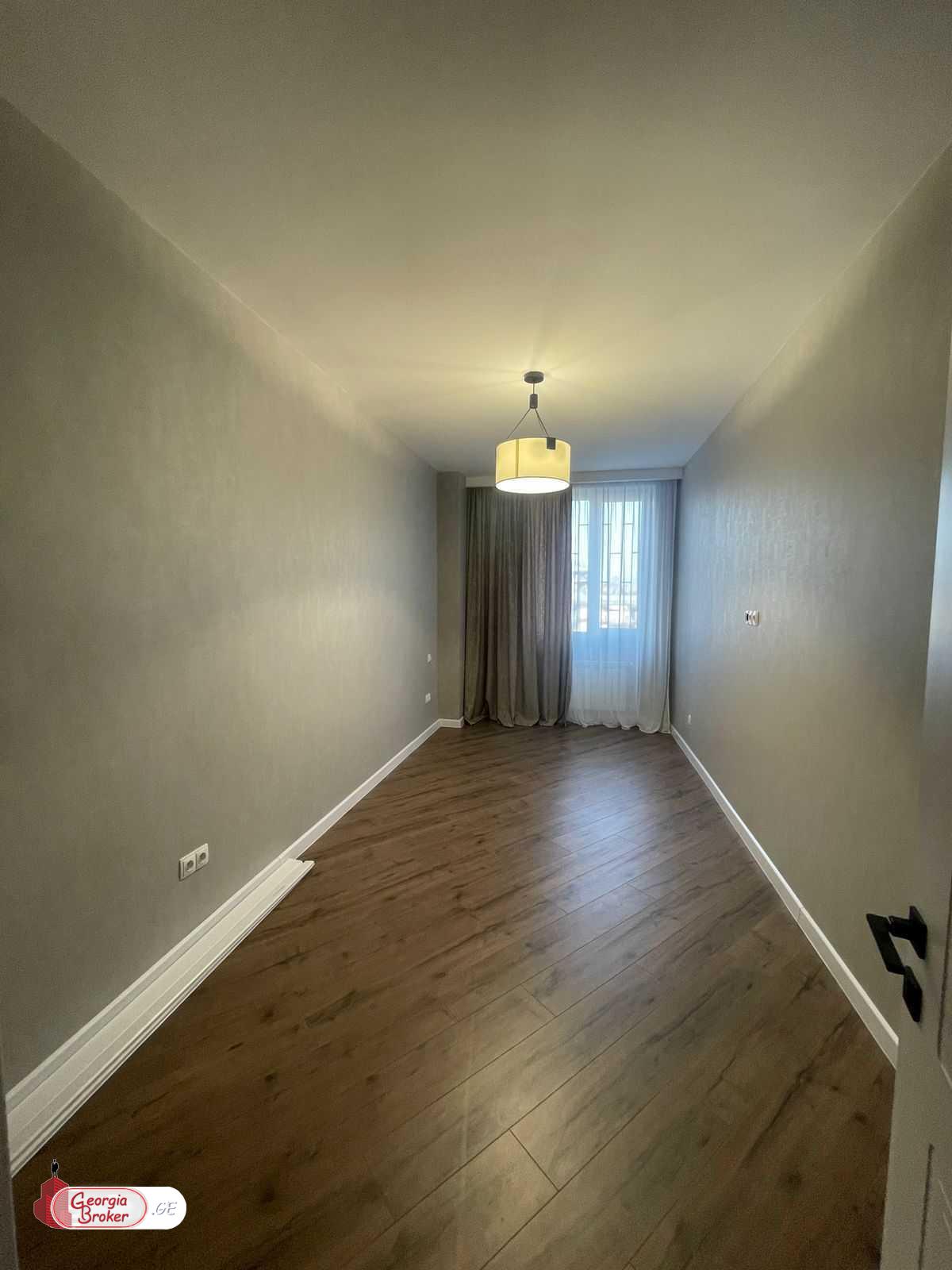 იყიდება ახალი გარემონტებული 4 ოთახიანი ბინა