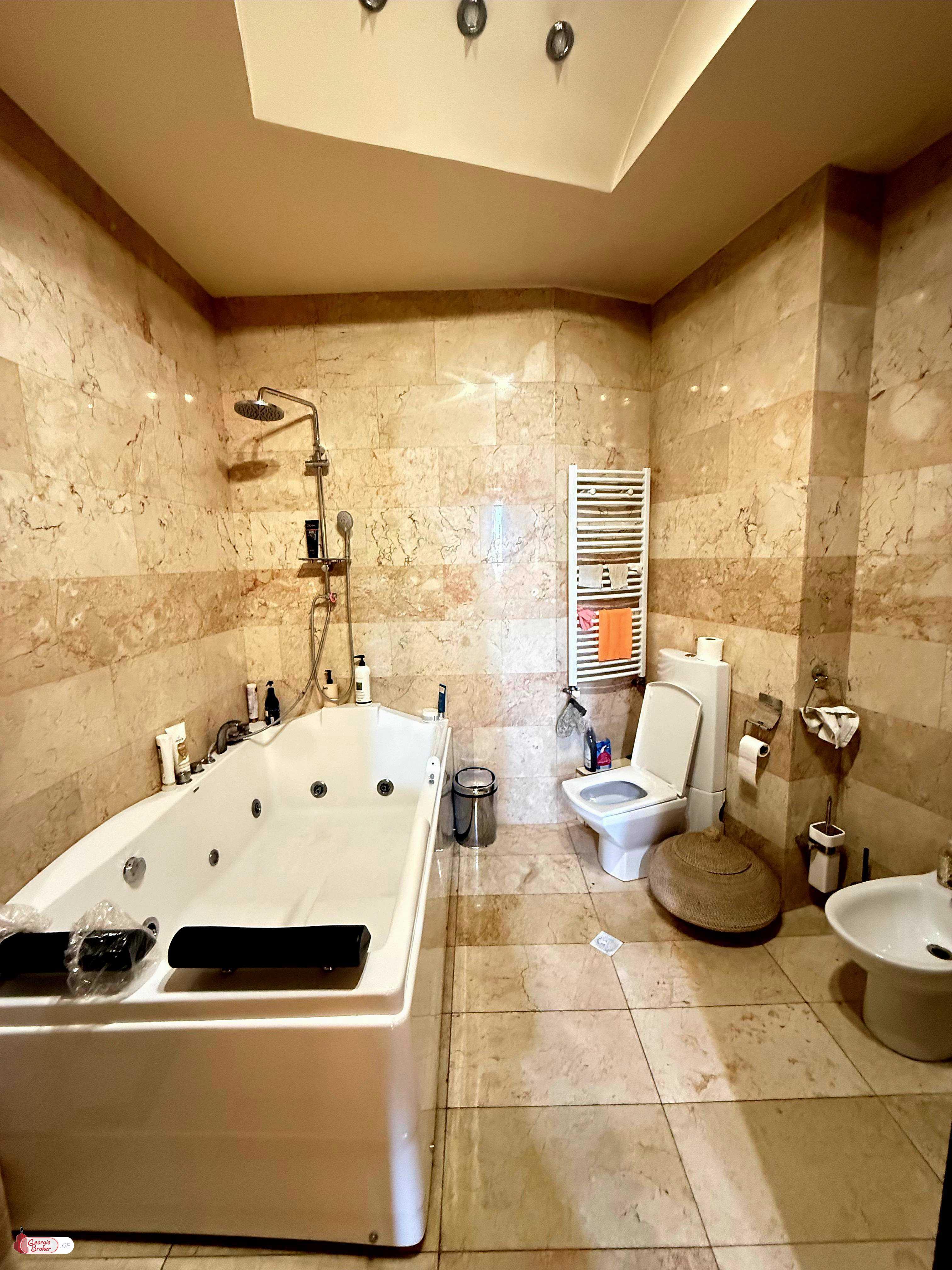 nearly repaired 4-room apartment for sale