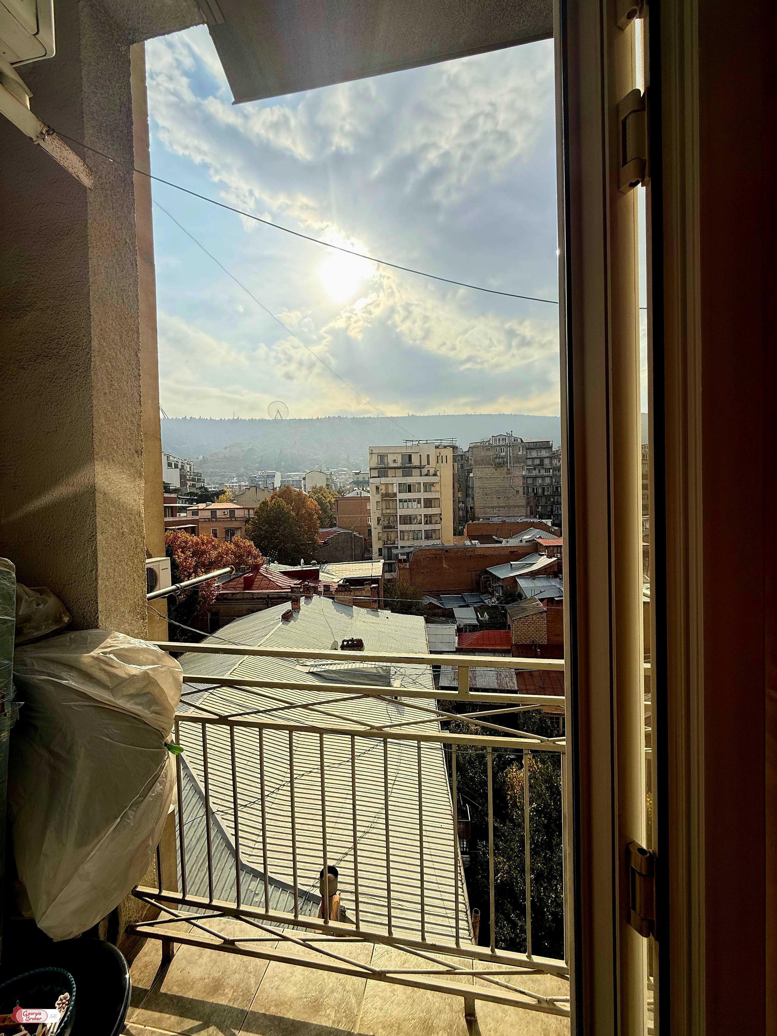 nearly repaired 4-room apartment for sale