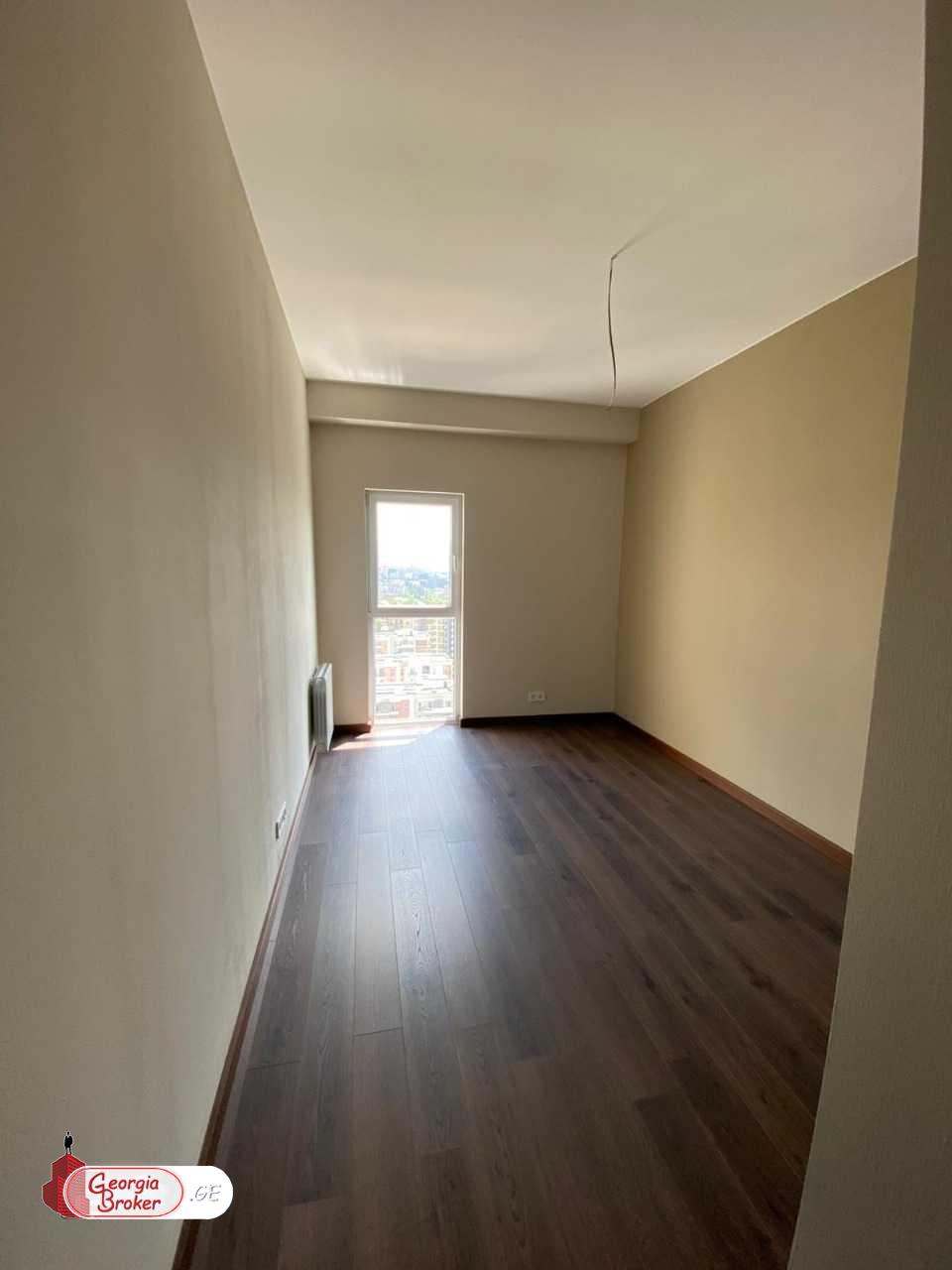 იყიდება ახალი გარემონტებული 3 ოთახიანი ბინა