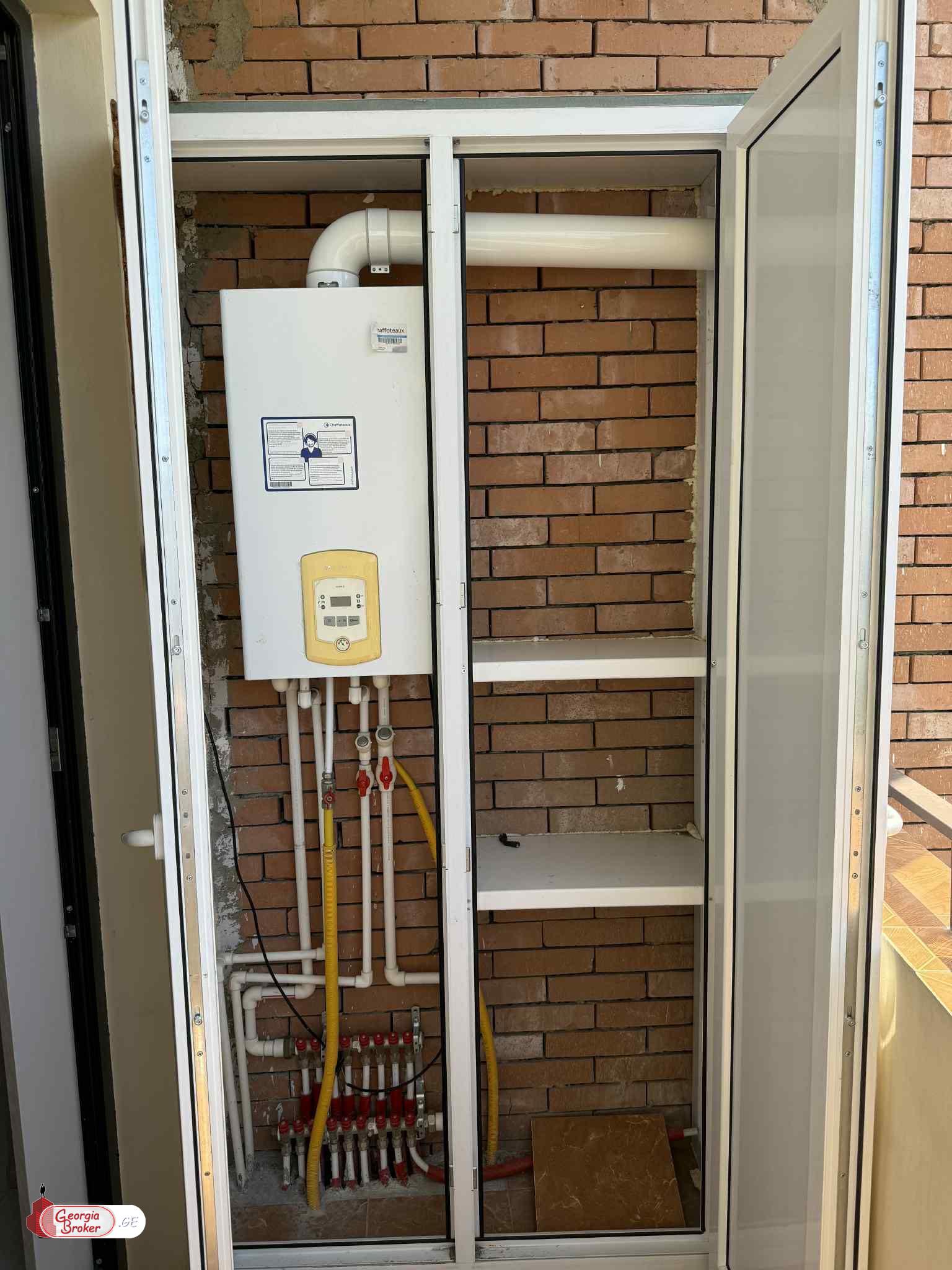 nearly repaired 4-room apartment for sale