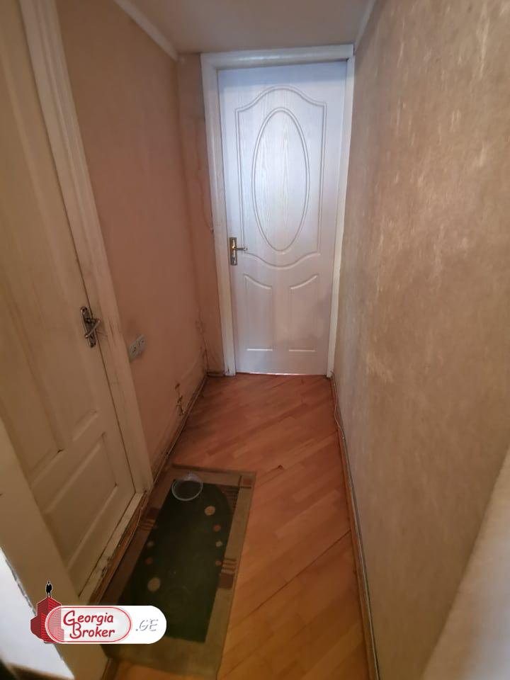 old repaired 3-room apartment for sale