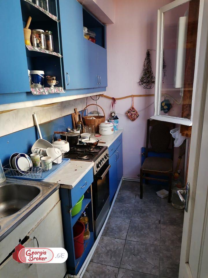 old repaired 3-room apartment for sale