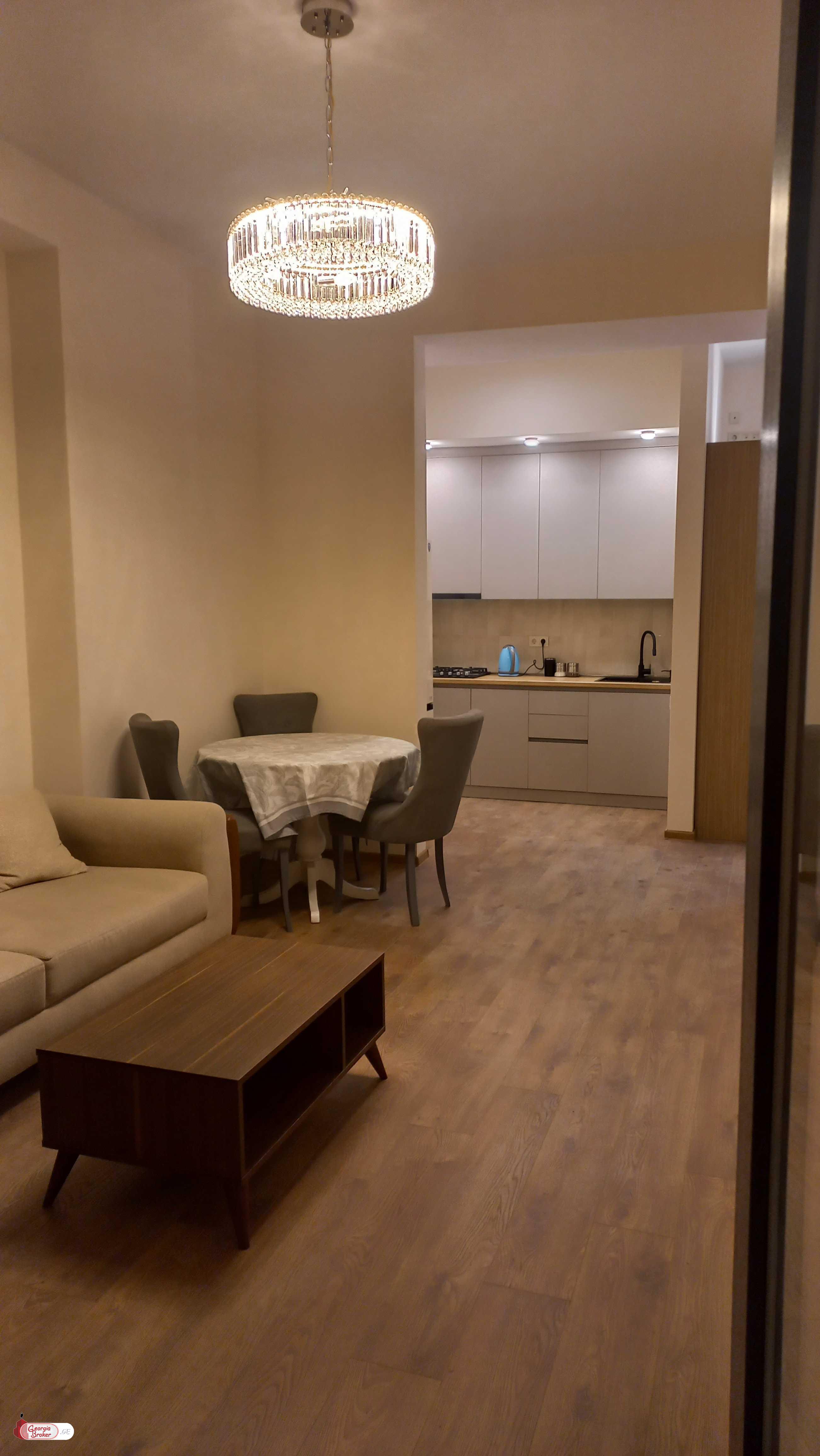 продается квартира с новым ремонтом 2-комнаты