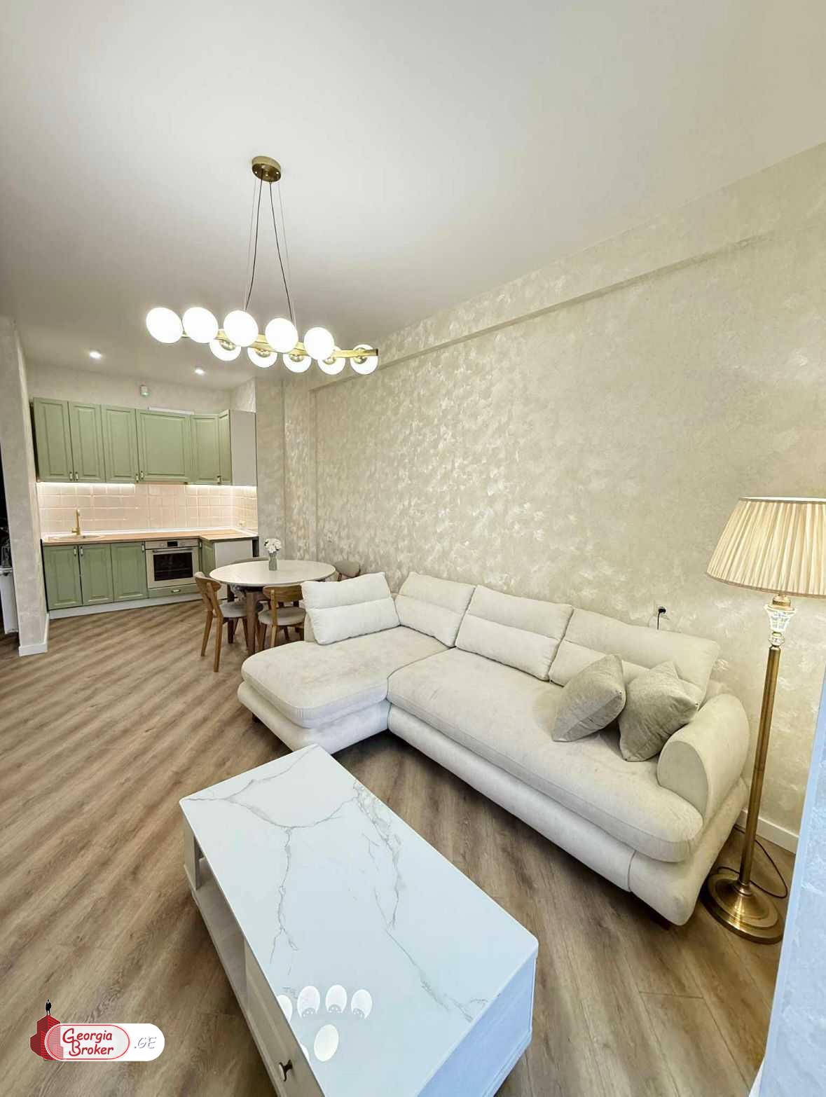 продается квартира с новым ремонтом 2-комнаты