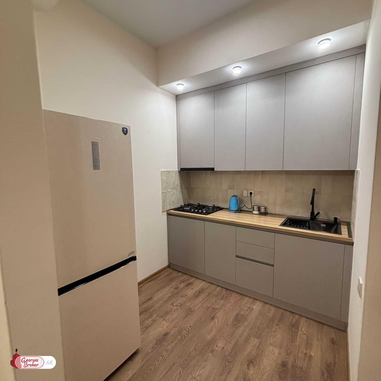 продается квартира с новым ремонтом 2-комнаты