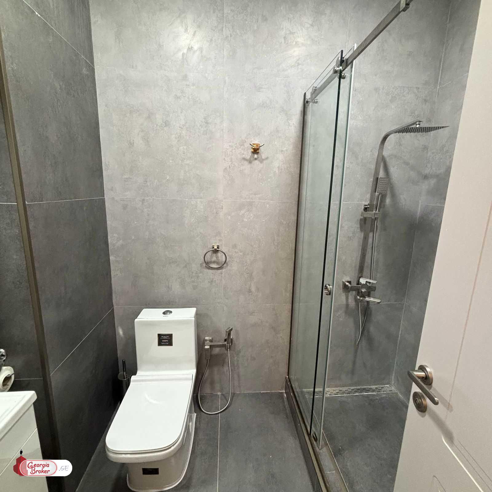 продается квартира с новым ремонтом 2-комнаты