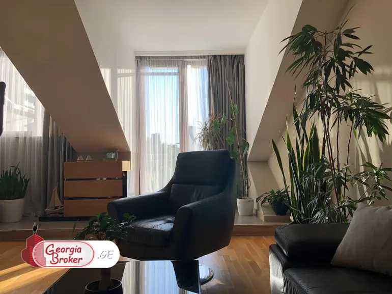 nearly repaired 7-room apartment for sale