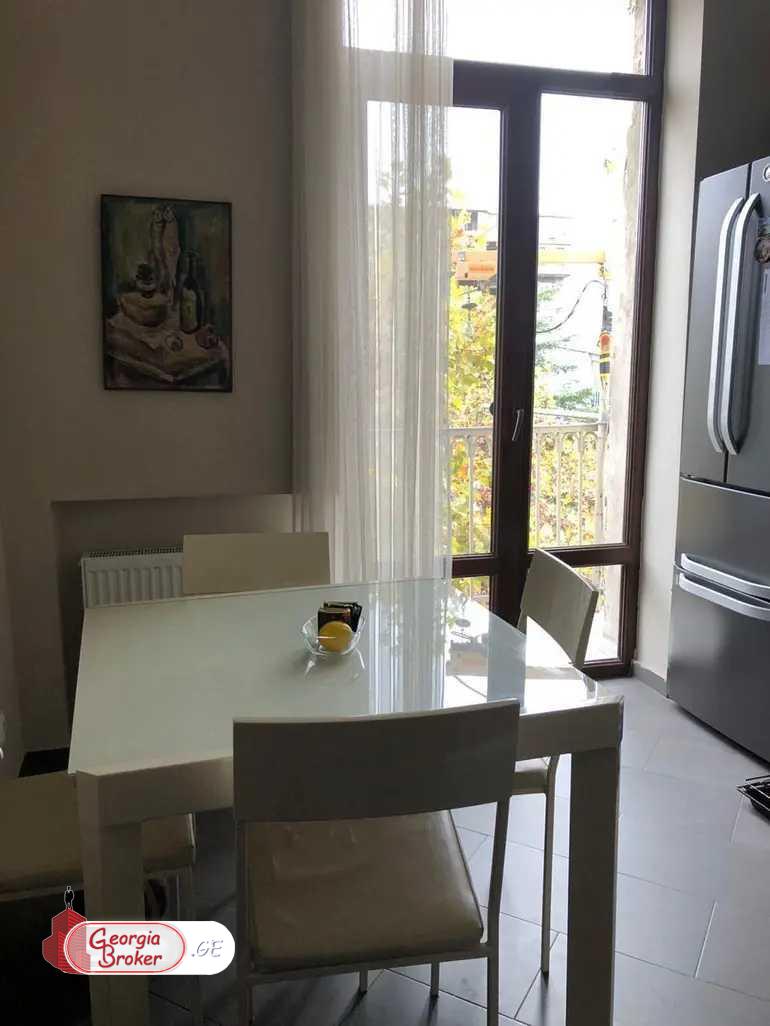 nearly repaired 7-room apartment for sale