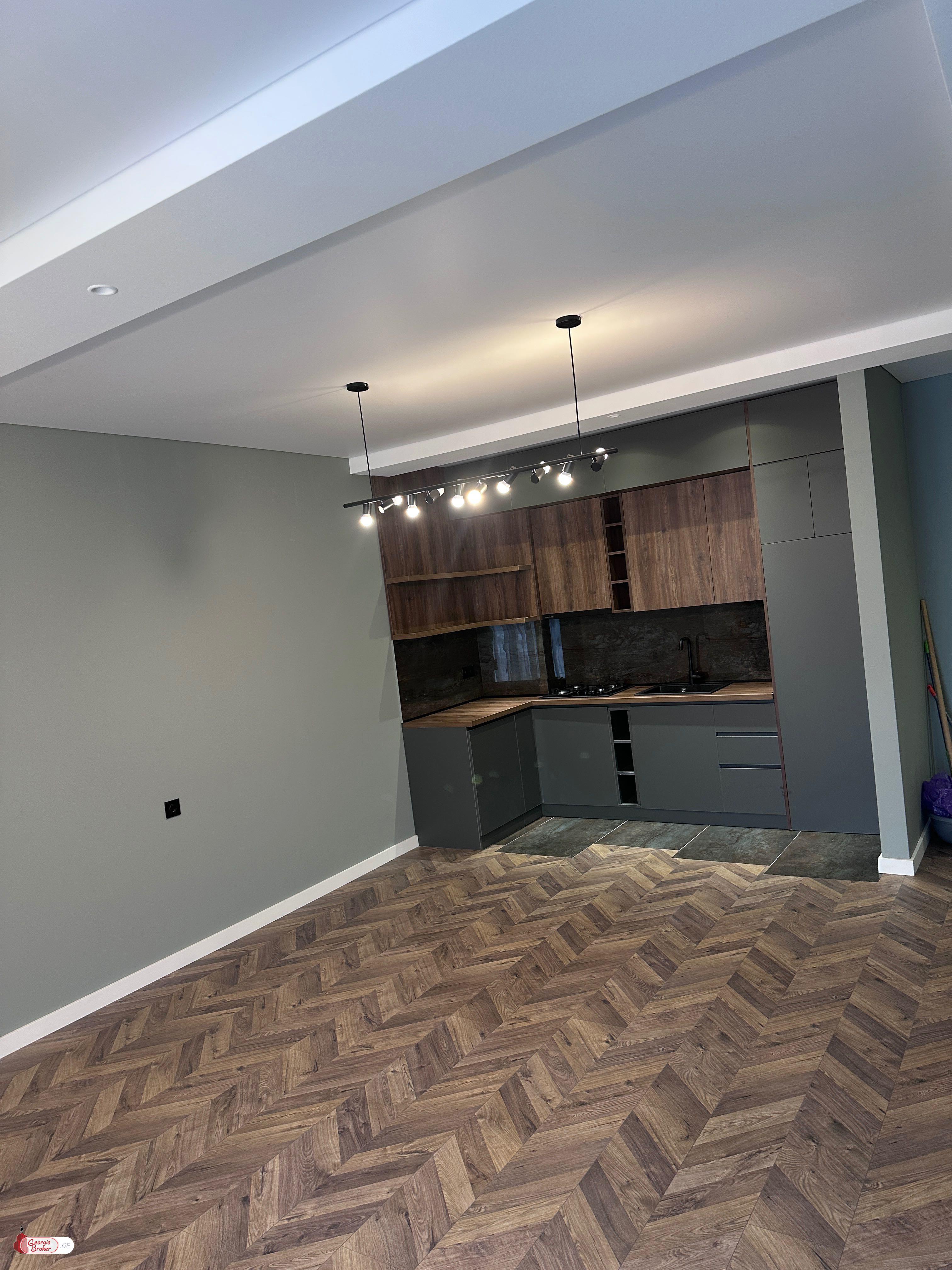 იყიდება ახალი გარემონტებული 2 ოთახიანი ბინა