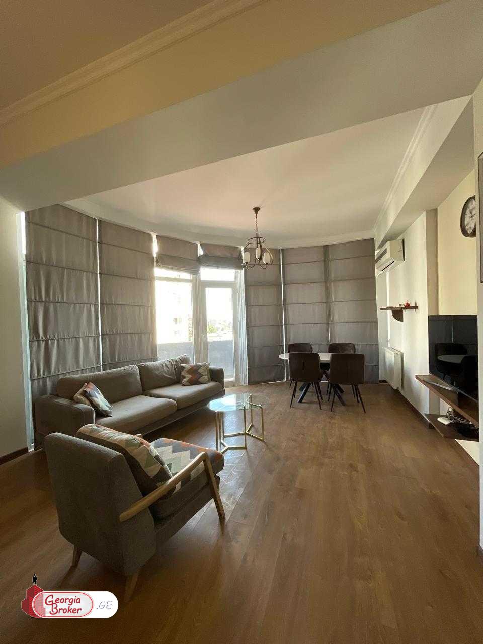 იყიდება ახალი გარემონტებული 3 ოთახიანი ბინა