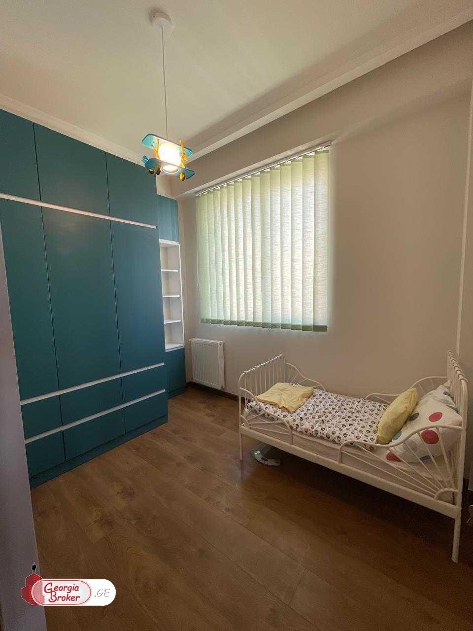 იყიდება ახალი გარემონტებული 3 ოთახიანი ბინა