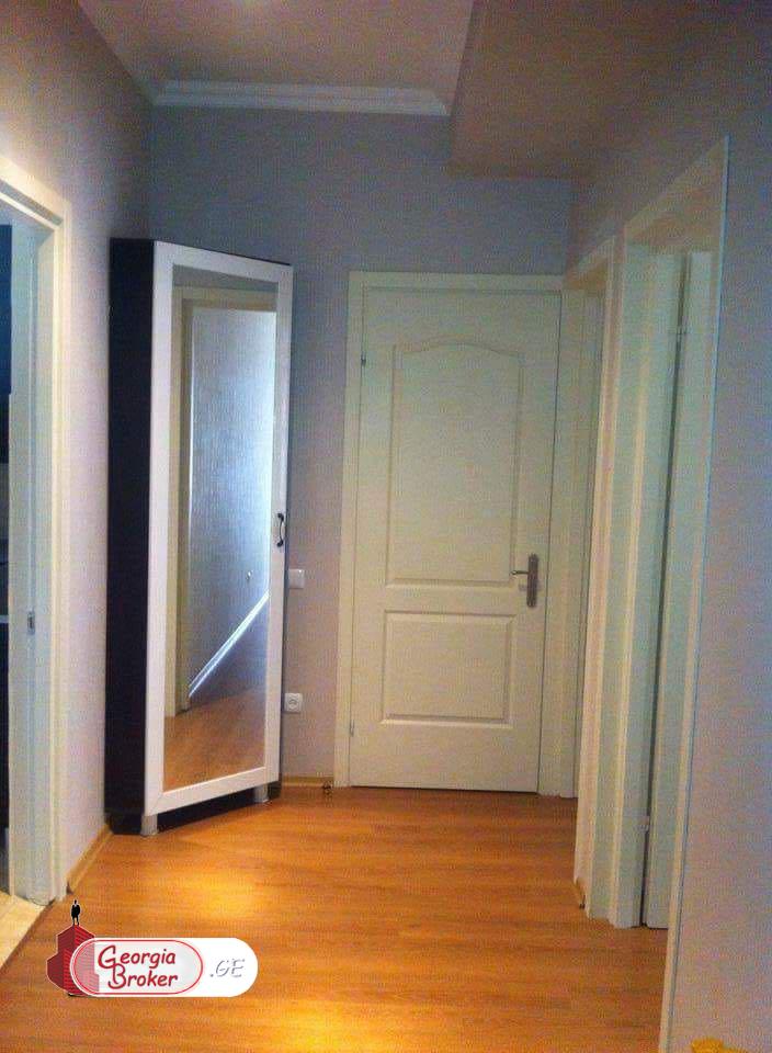 იყიდება ახალი გარემონტებული 3 ოთახიანი ბინა
