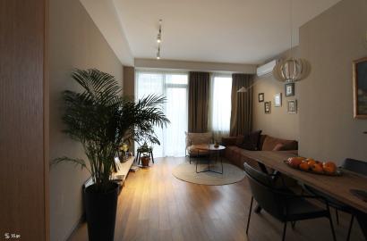 იყიდება ახალი გარემონტებული 3 ოთახიანი ბინა