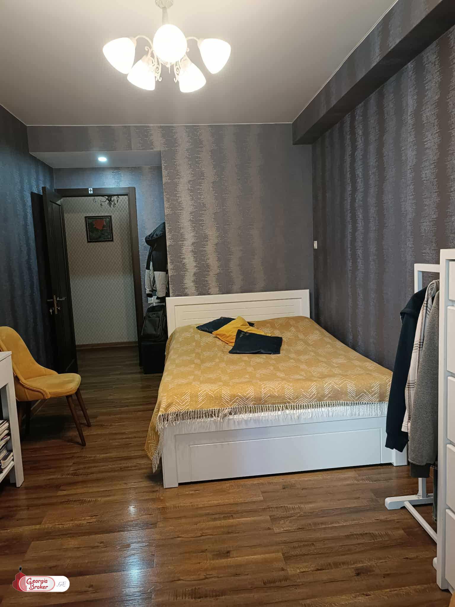 იყიდება ახალი გარემონტებული 3 ოთახიანი ბინა