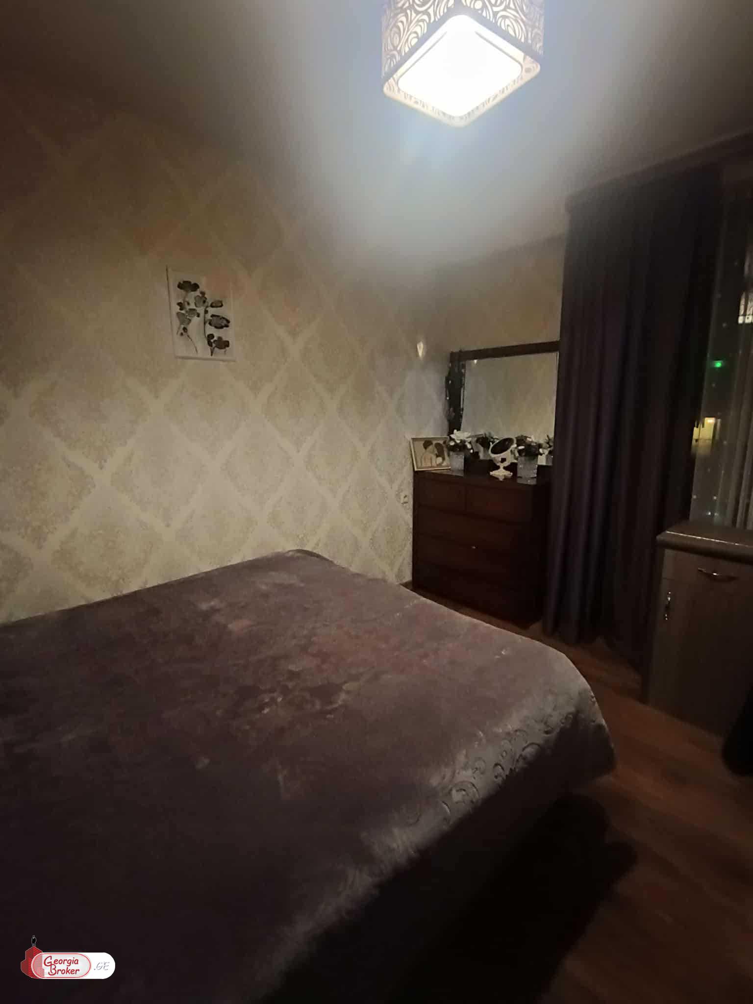 იყიდება ახალი გარემონტებული 3 ოთახიანი ბინა