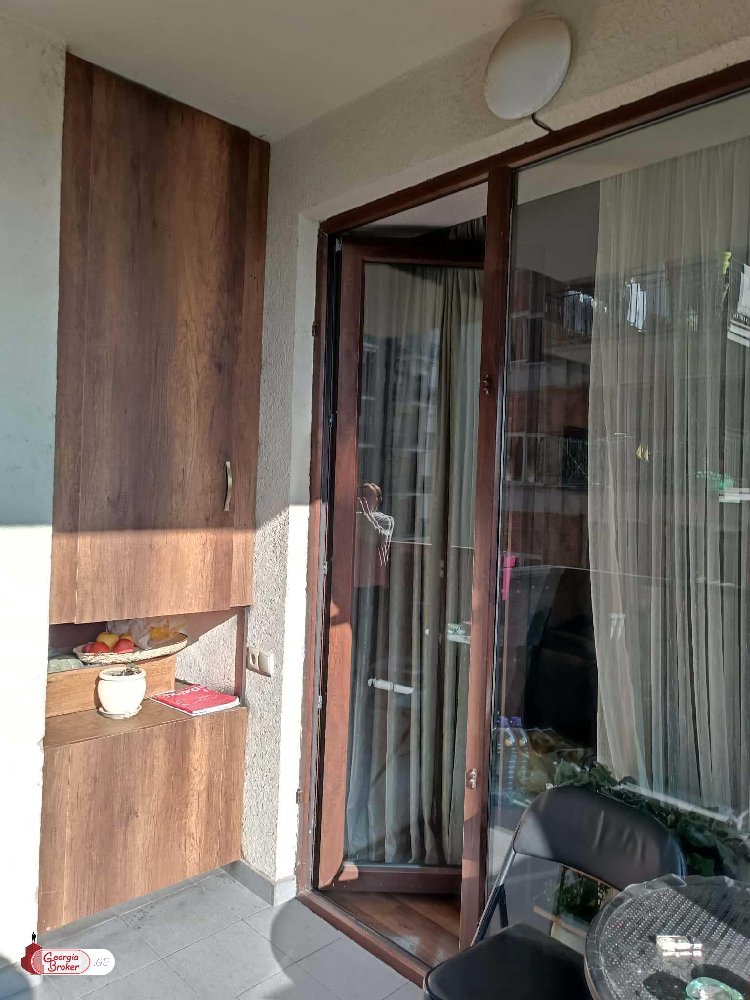 იყიდება ახალი გარემონტებული 3 ოთახიანი ბინა