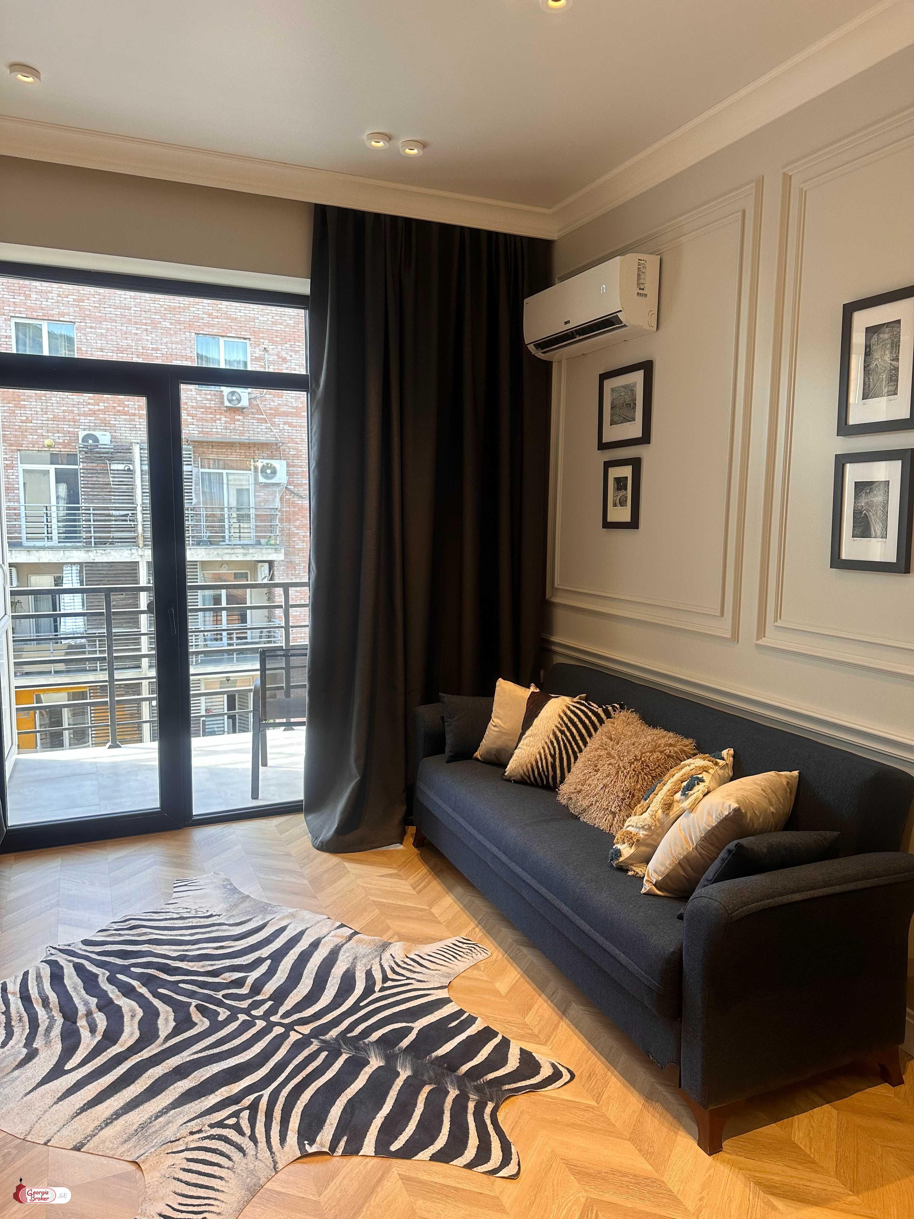 იყიდება ახალი გარემონტებული 2 ოთახიანი ბინა