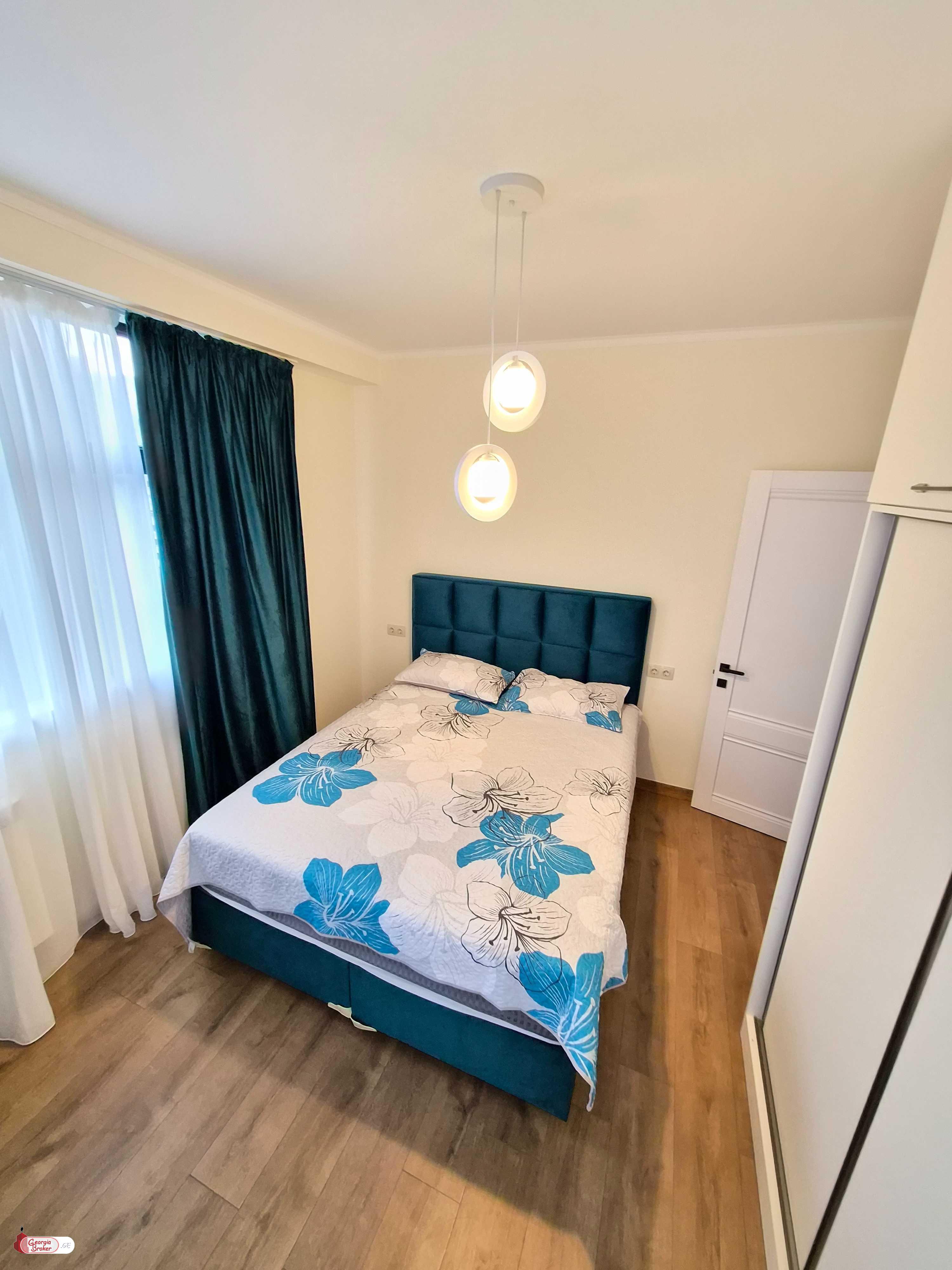 იყიდება ახალი გარემონტებული 3 ოთახიანი ბინა