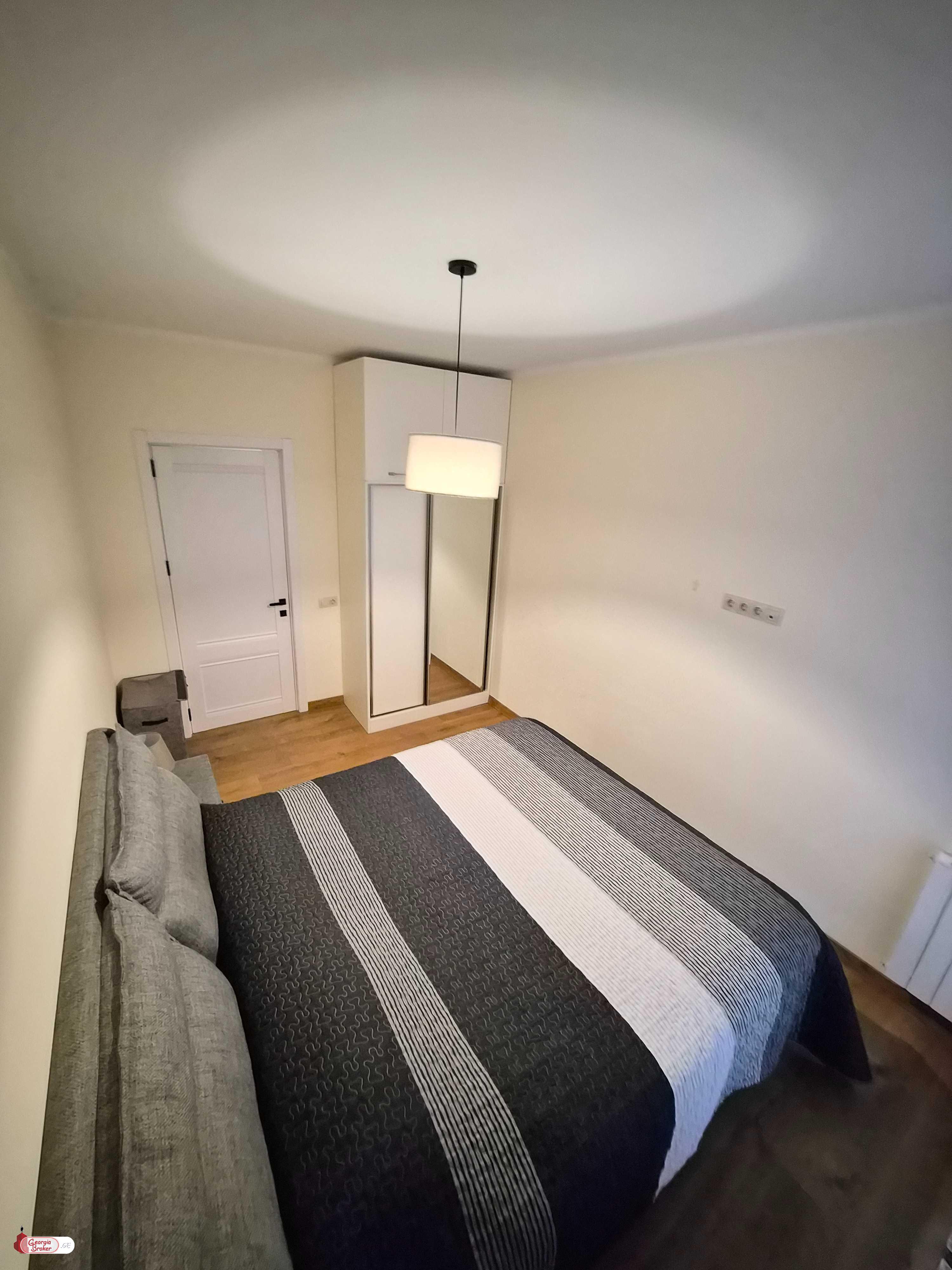 იყიდება ახალი გარემონტებული 3 ოთახიანი ბინა