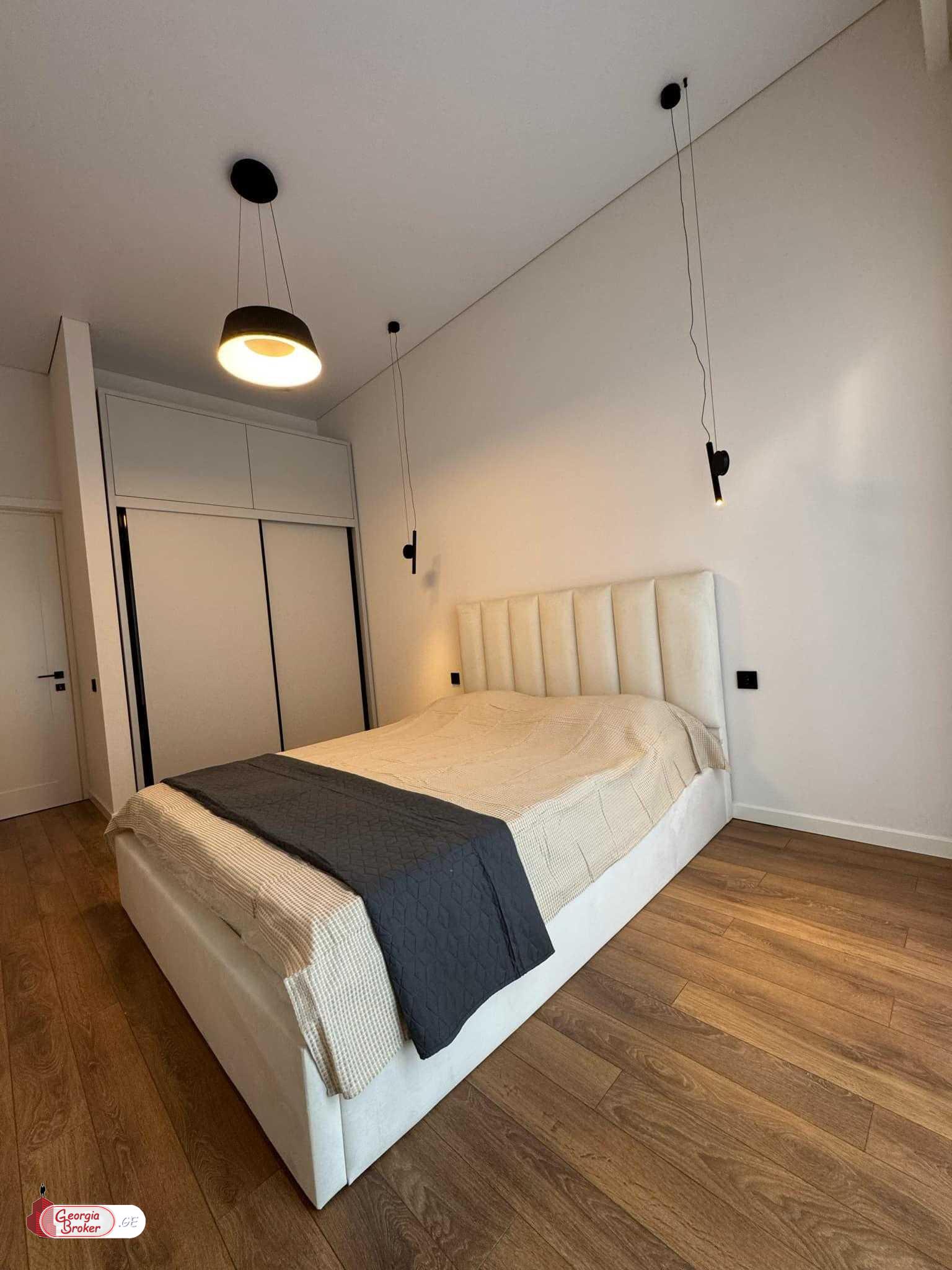 იყიდება ახალი გარემონტებული 2 ოთახიანი ბინა