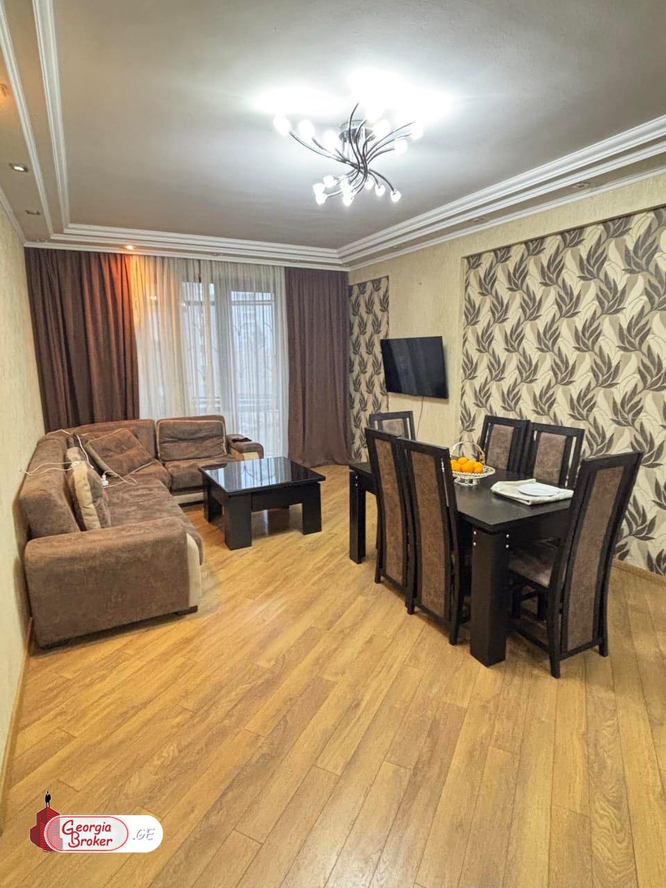 nearly repaired 3-room apartment for sale