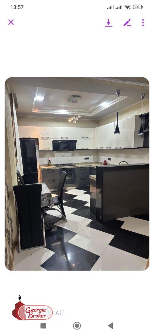 nearly repaired 3-room apartment for sale