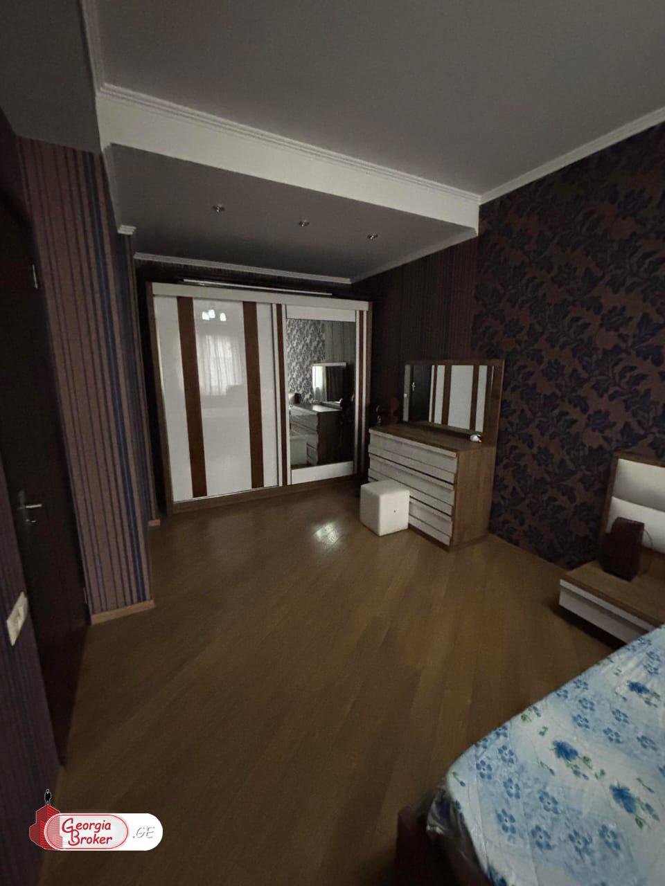 nearly repaired 3-room apartment for sale