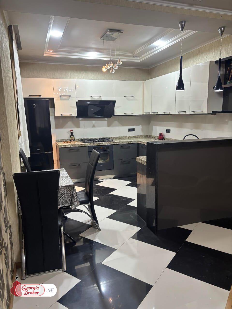 nearly repaired 3-room apartment for sale