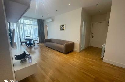 продается квартира с новым ремонтом 3-комнаты