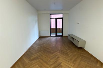 продается квартира с новым ремонтом 2-комнаты