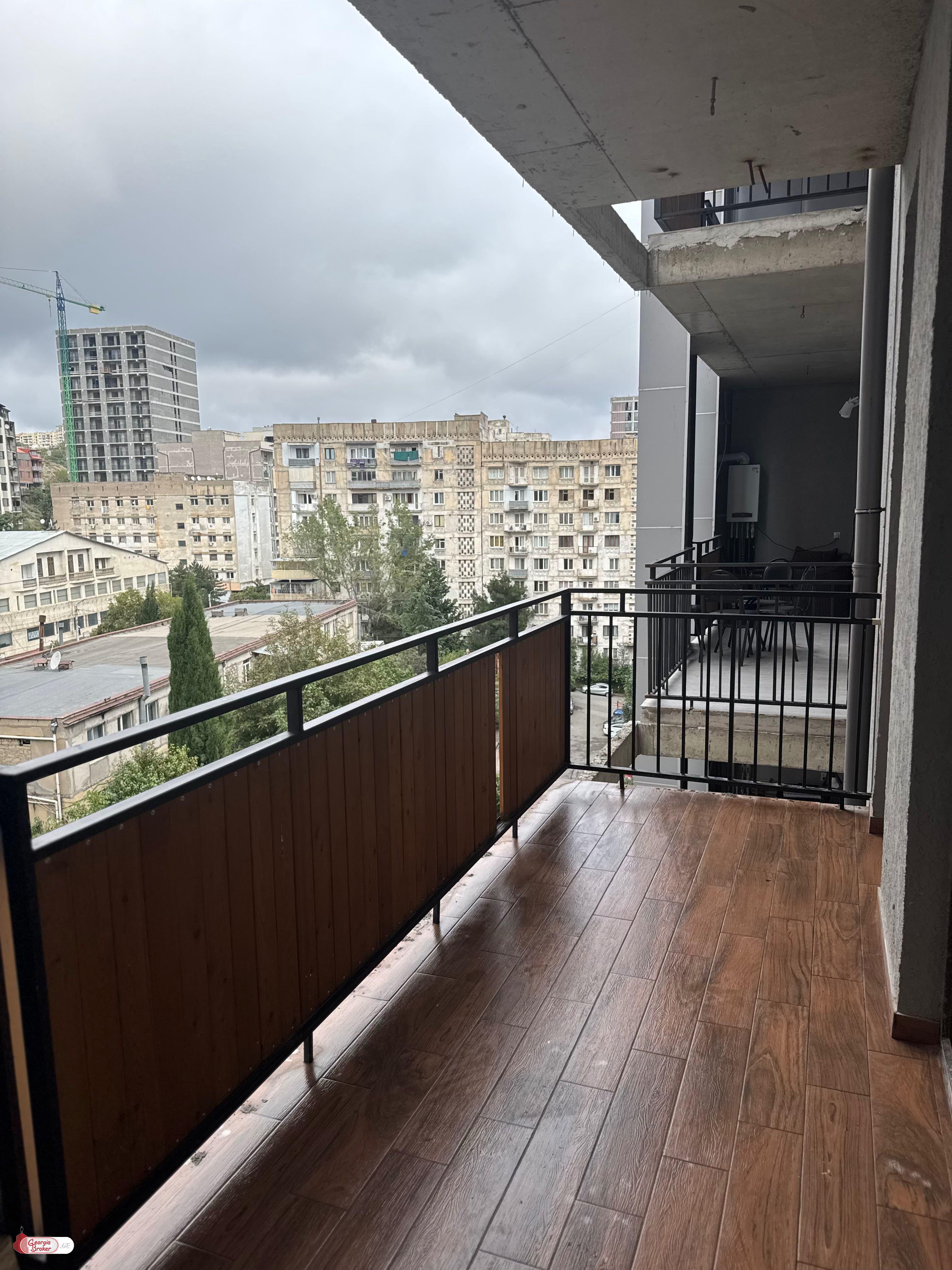 nearly repaired 2-room apartment for sale