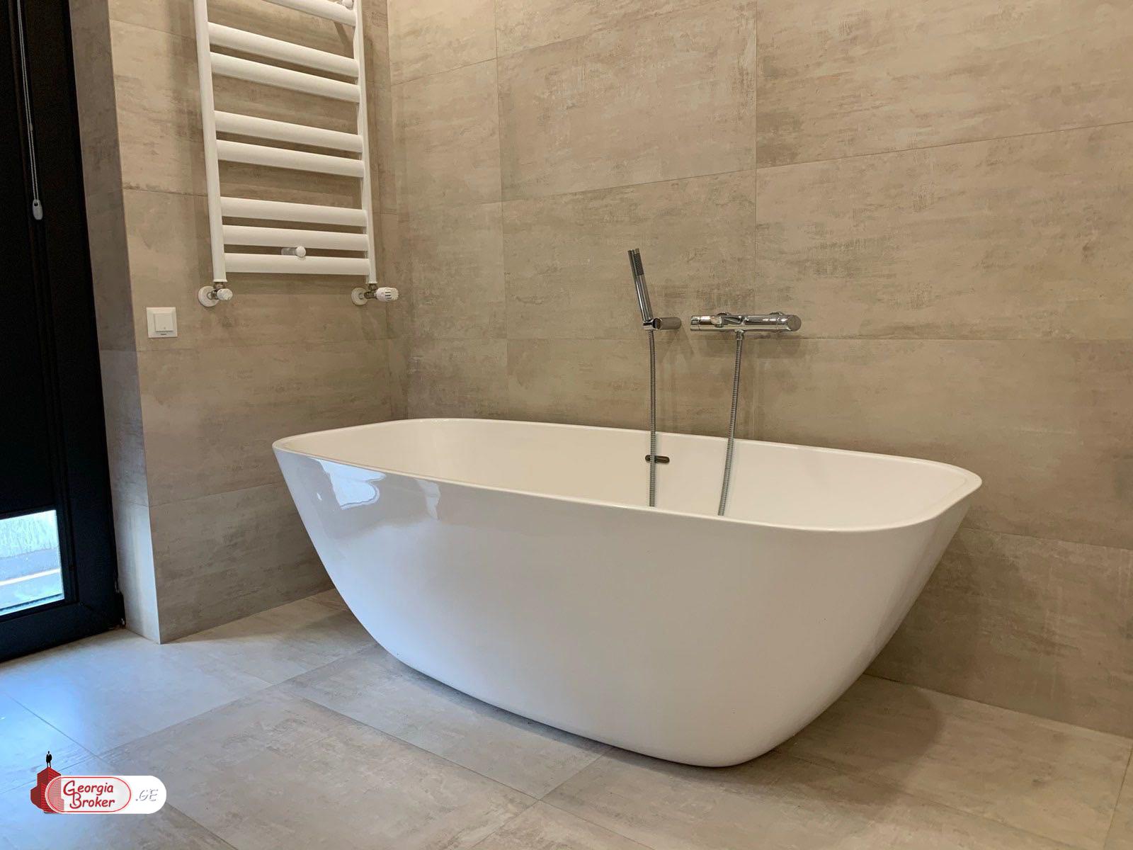 nearly repaired 8-room house for sale