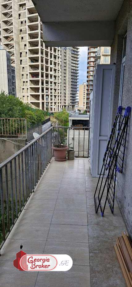 nearly repaired 3-room apartment for sale