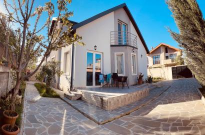 იყიდება ახალი გარემონტებული 6 ოთახიანი სახლი