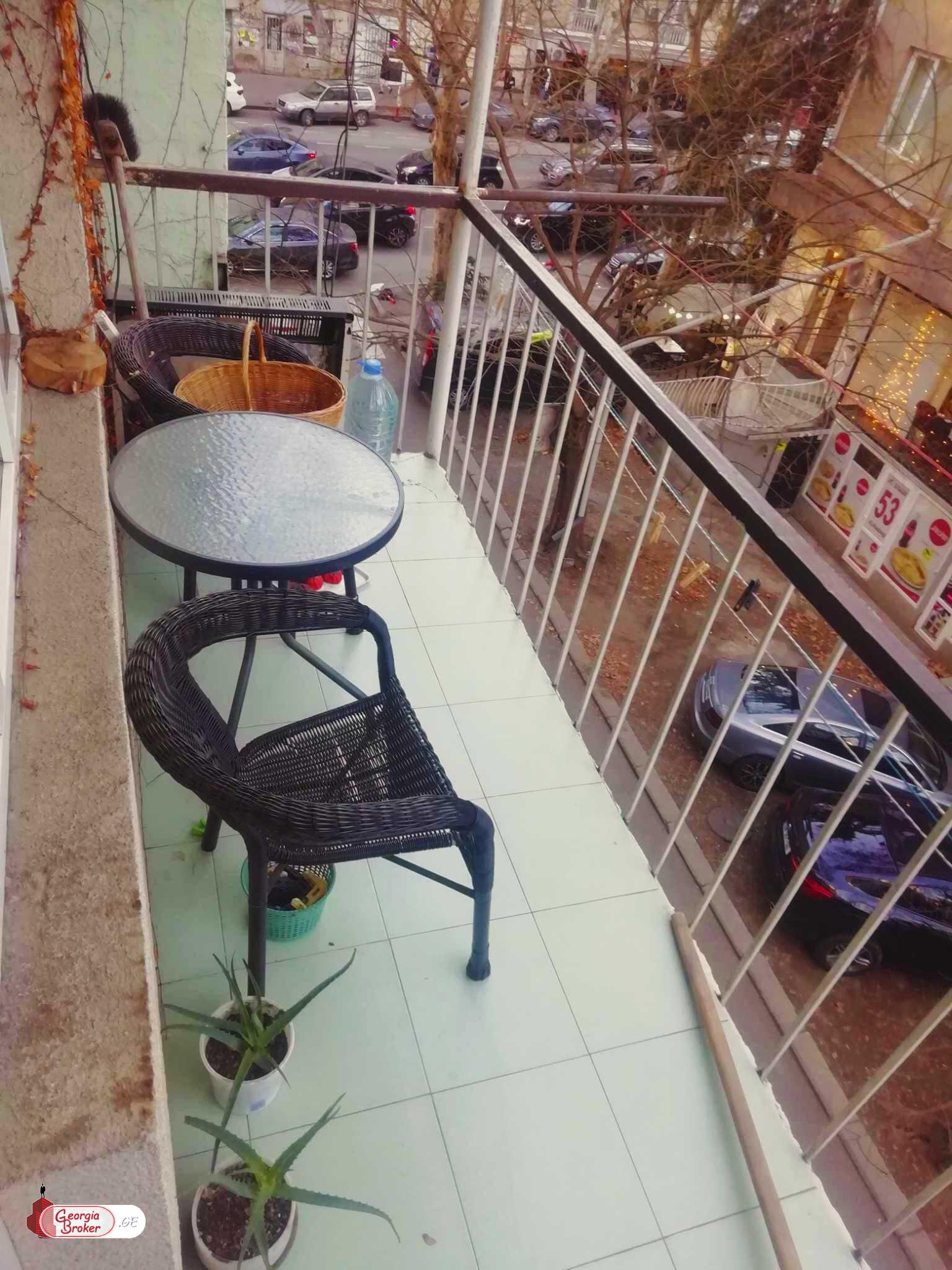 nearly repaired 4-room apartment for sale