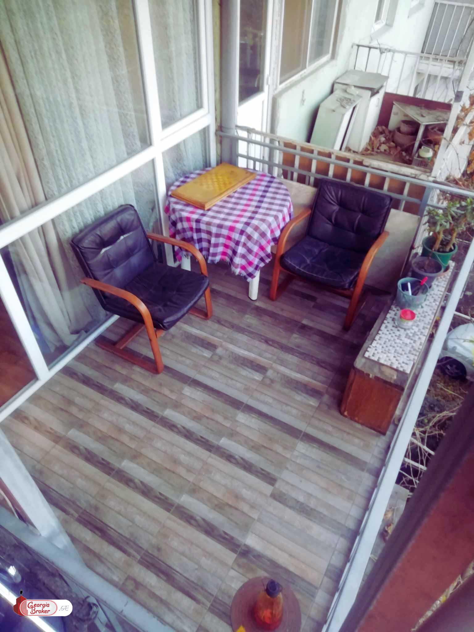 nearly repaired 4-room apartment for sale