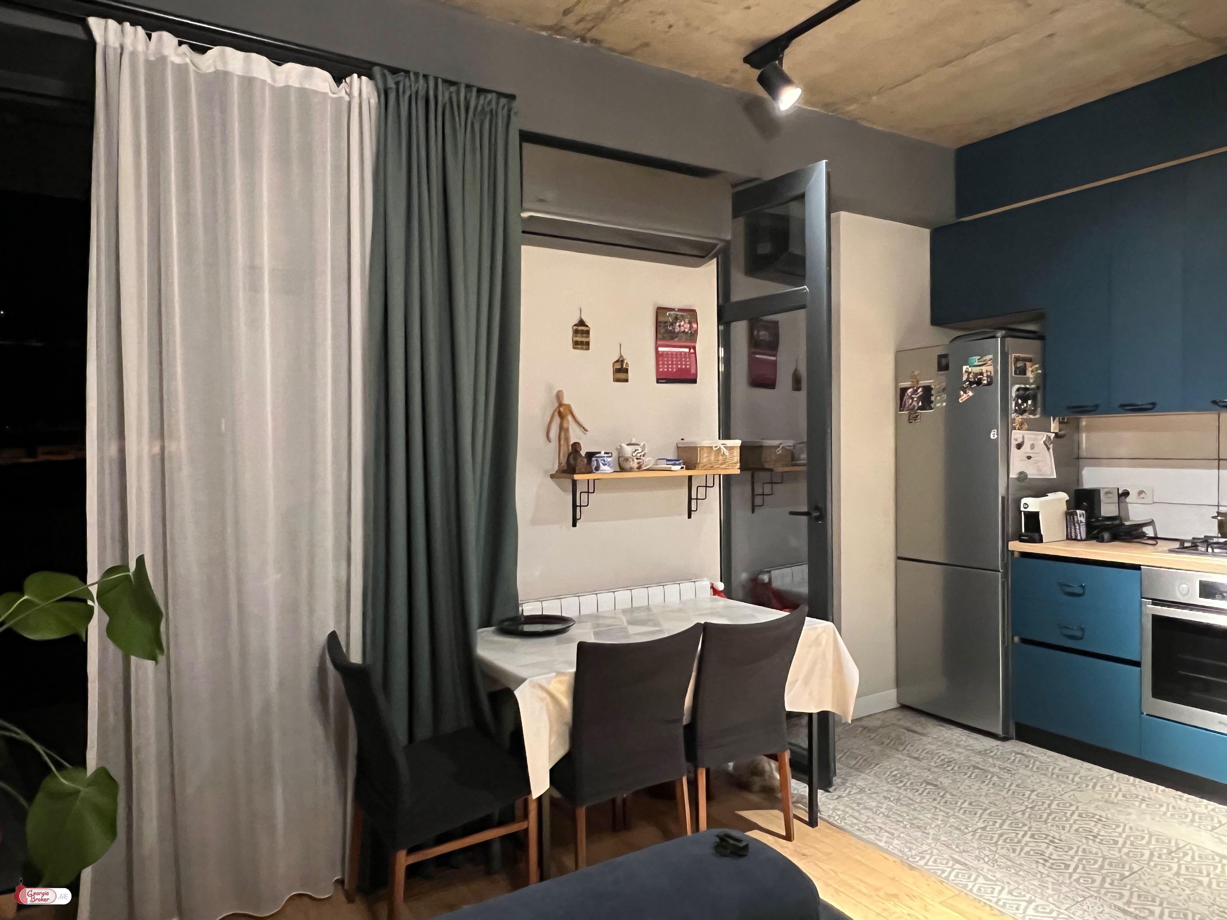 იყიდება ახალი გარემონტებული 4 ოთახიანი ბინა