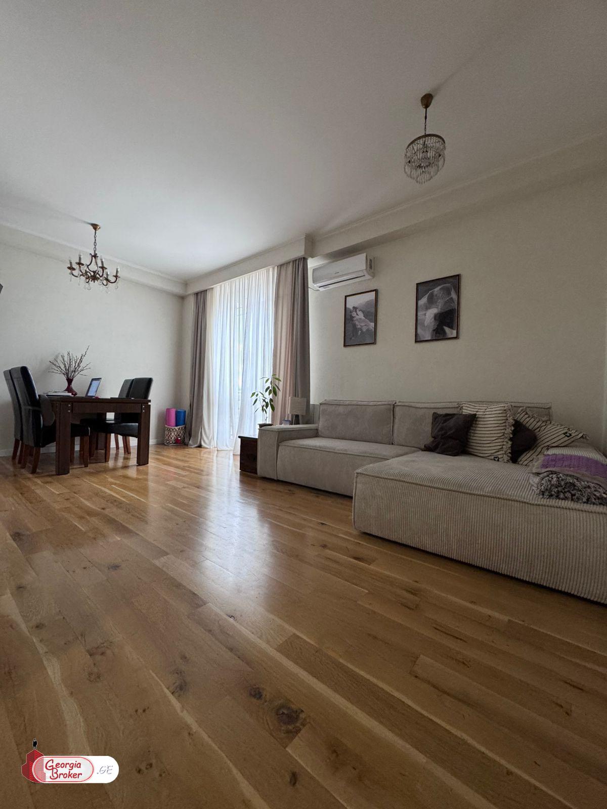 nearly repaired 3-room apartment for sale