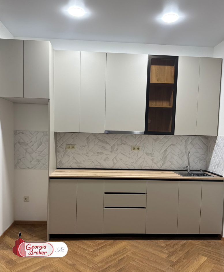 nearly repaired 2-room apartment for sale