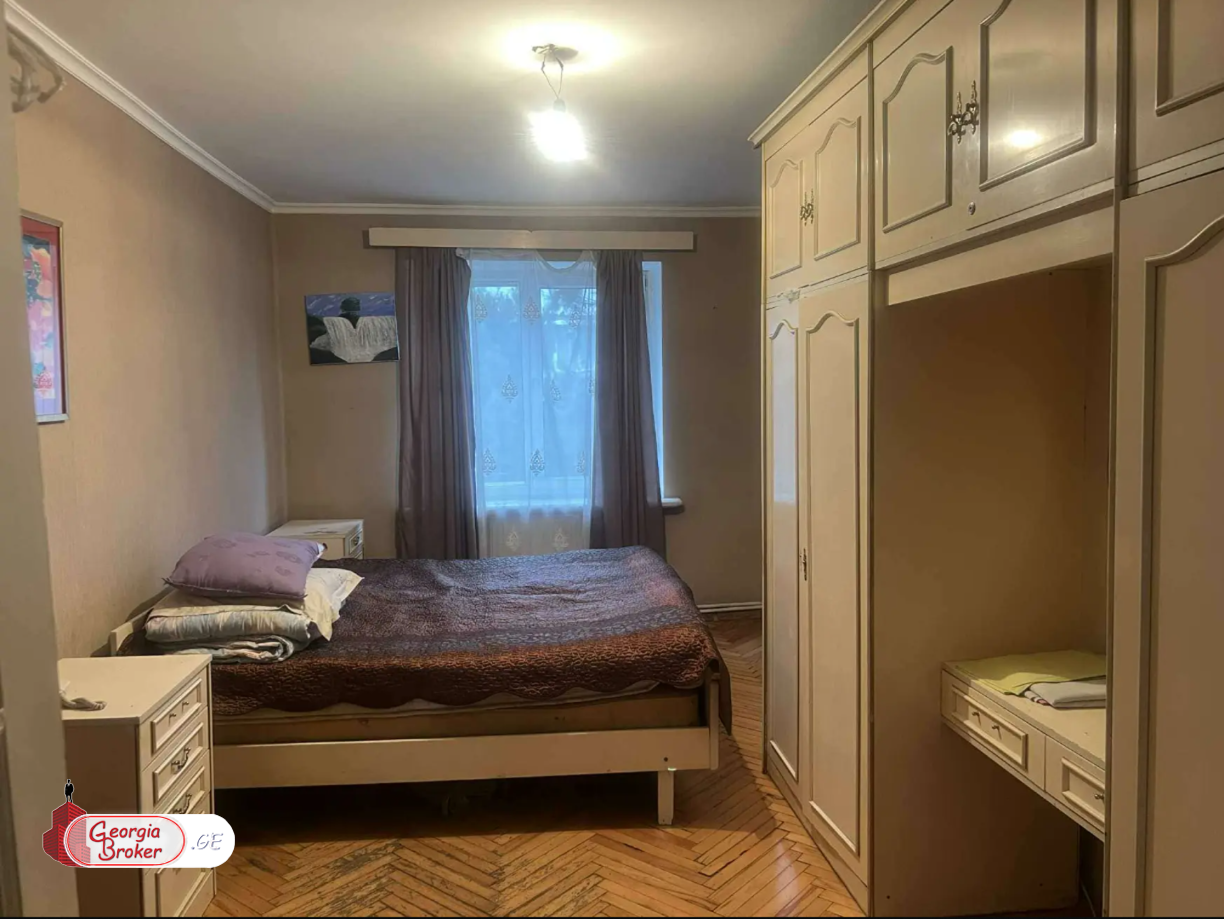 იყიდება ახალი გარემონტებული 3 ოთახიანი ბინა