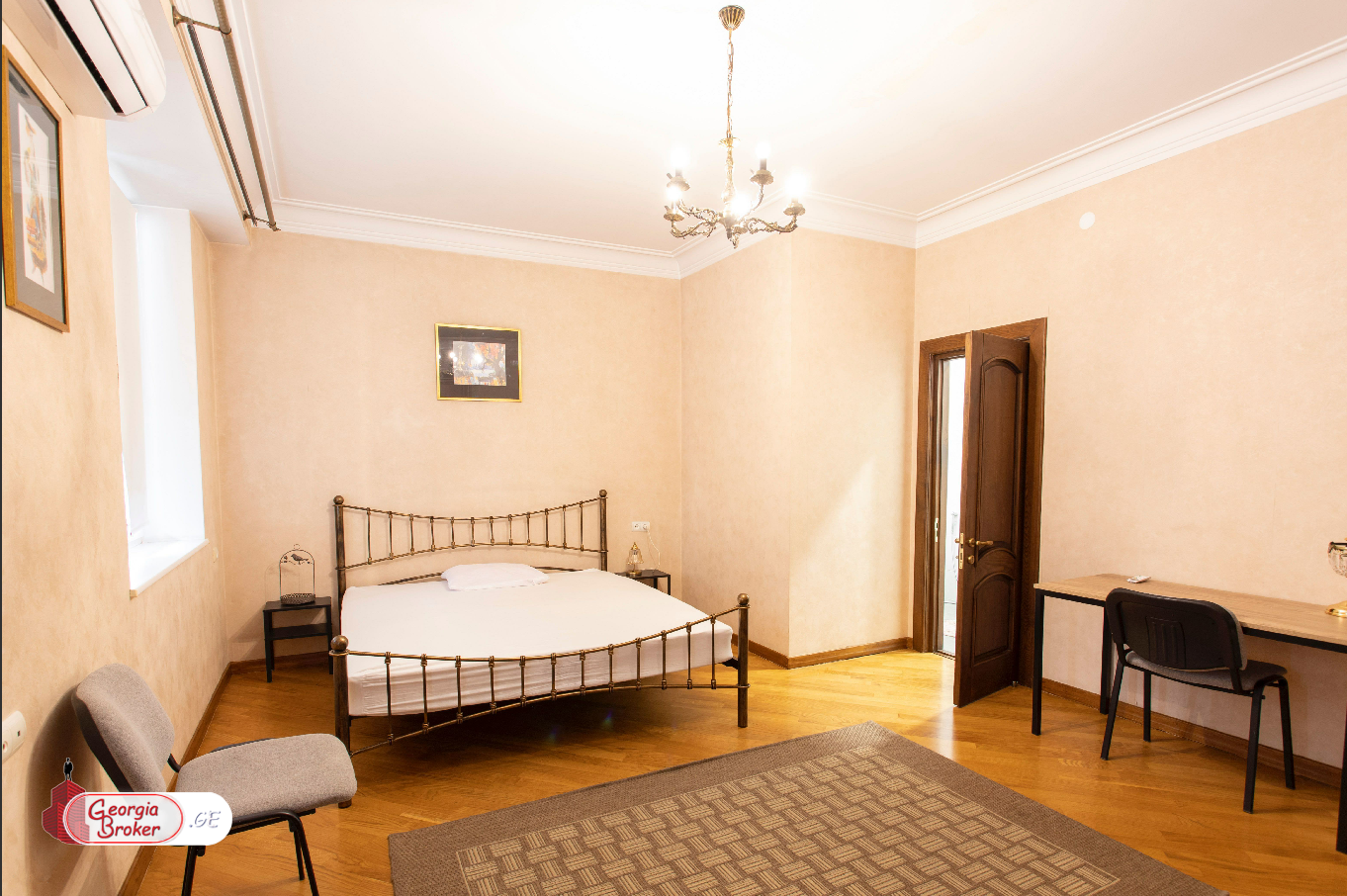 ქირავდება ახალი გარემონტებული 6 ოთახიანი ბინა