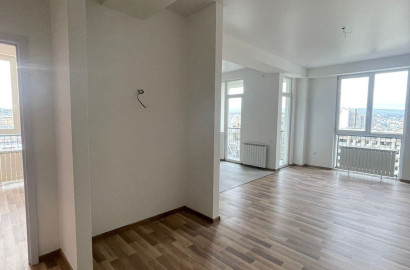 nearly repaired 3-room apartment for sale