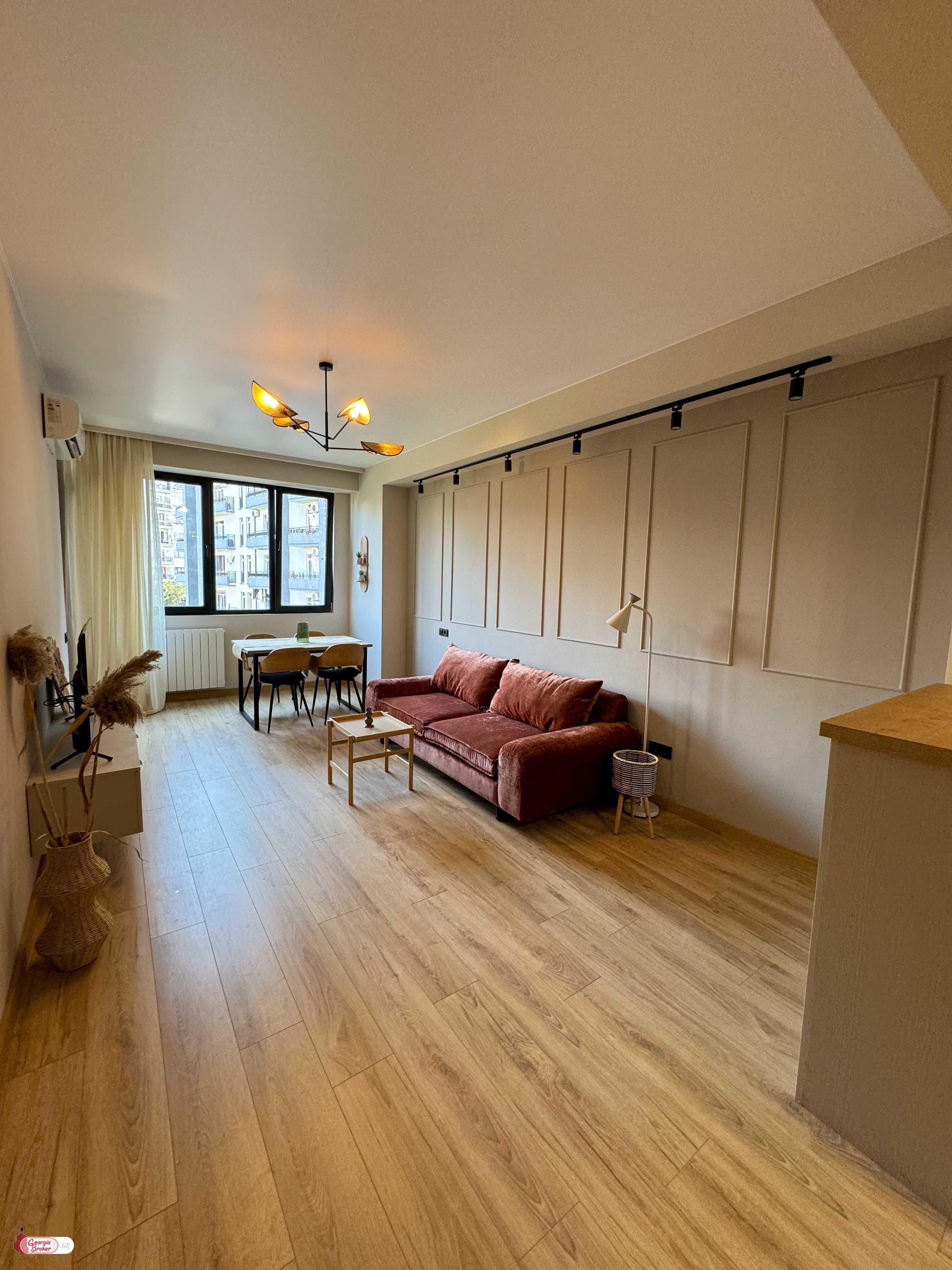 nearly repaired 2-room apartment for sale