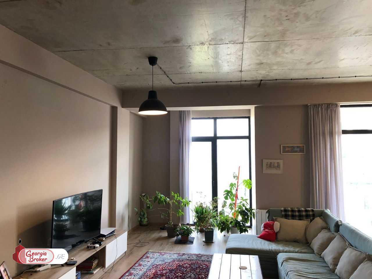 nearly repaired 3-room apartment for sale