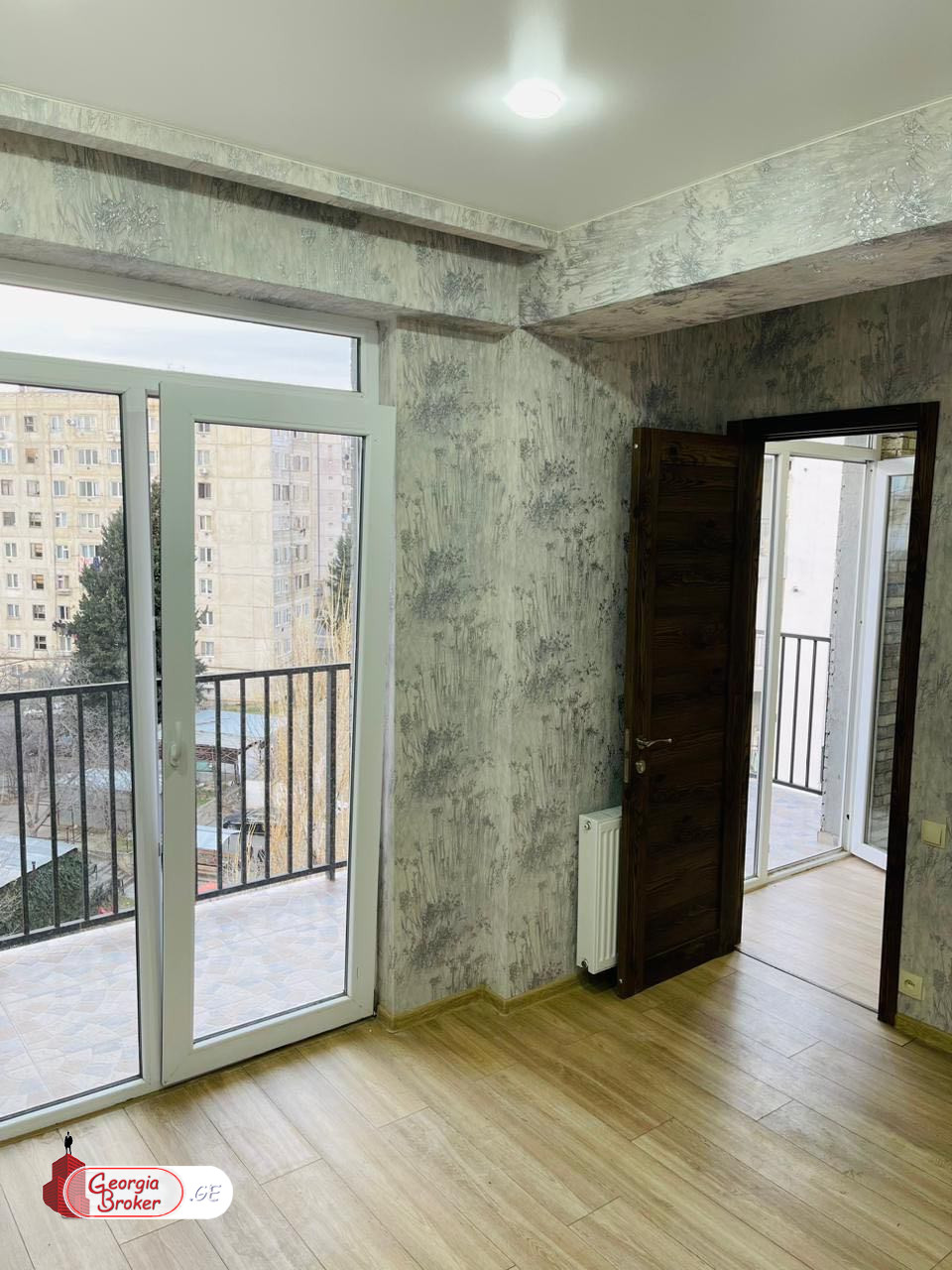 nearly repaired 3-room apartment for sale