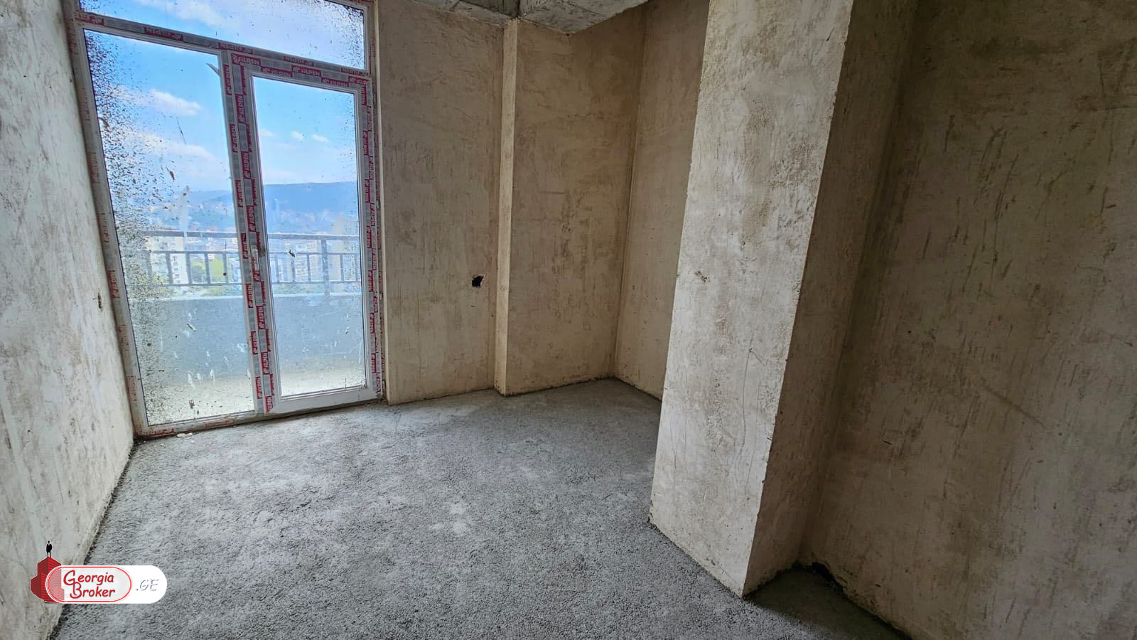 nearly repaired 3-room apartment for sale